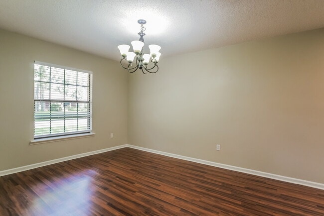 Building Photo - 5430 Otters Run Ln