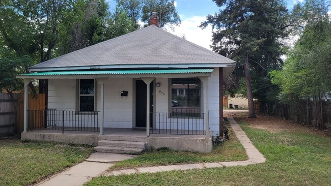 Primary Photo - Ranch Style Home in Downtown! - MileStone RES