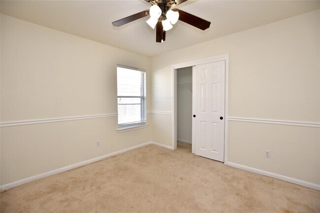 Building Photo - 4110 Meadow Bluff Way