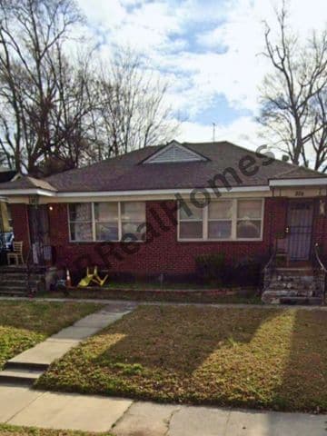 Primary Photo - 826 Maury St