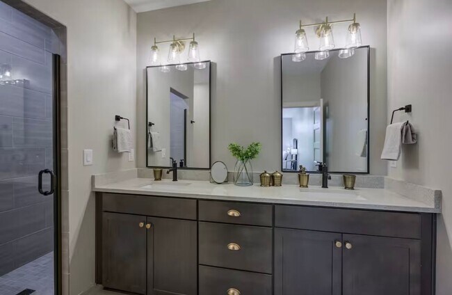 Building Photo - Fully Furnished Modern 3BR Retreat | Penth...