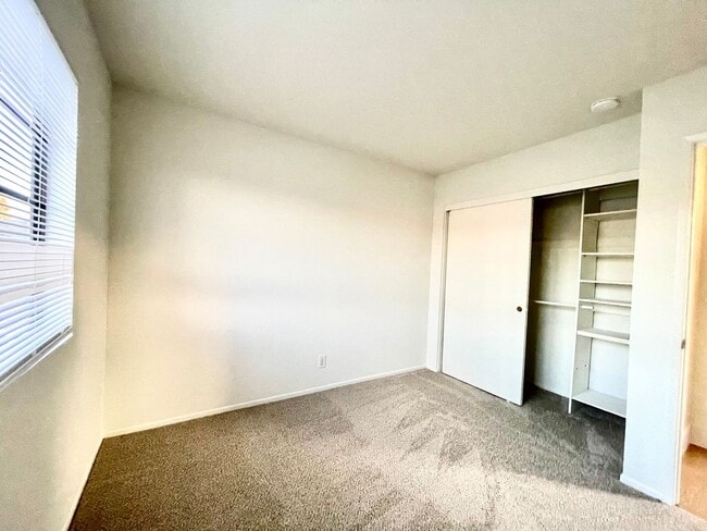 Building Photo - Beautiful 3bdrm/2ba in Mission Viejo!