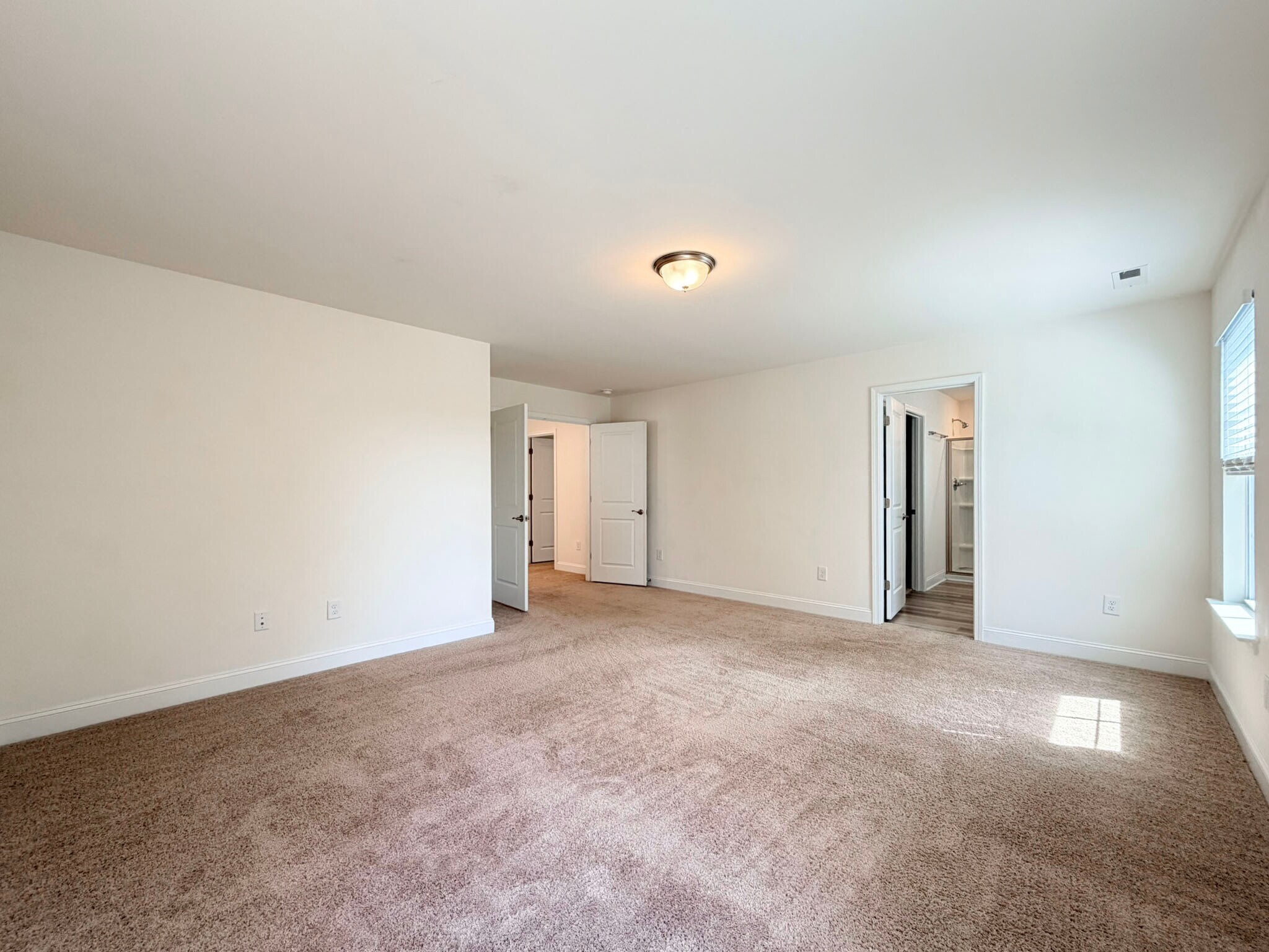 Building Photo - 563 Whitley Ridge Dr