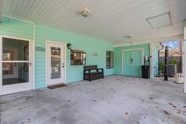 Building Photo - 2406 Bert Dr