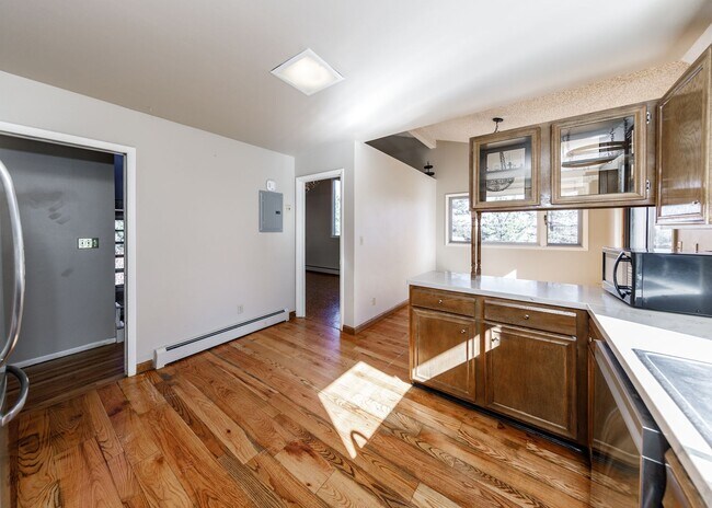 Building Photo - Palmer Park 3 bedroom