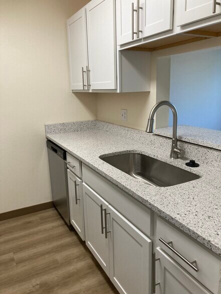 Building Photo - Lake Burien Apartments