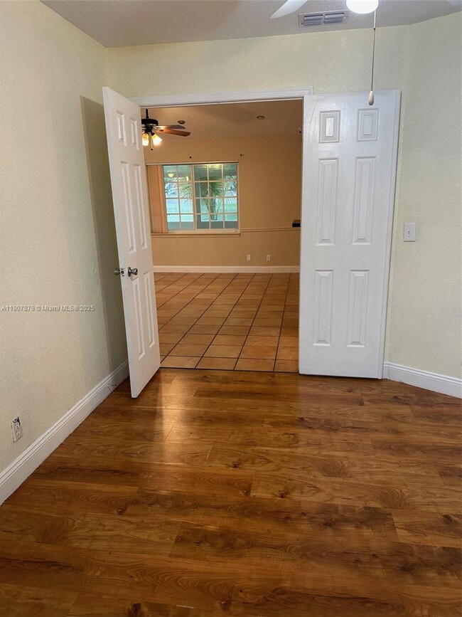 Building Photo - 1830 Banyan Creek Cir N