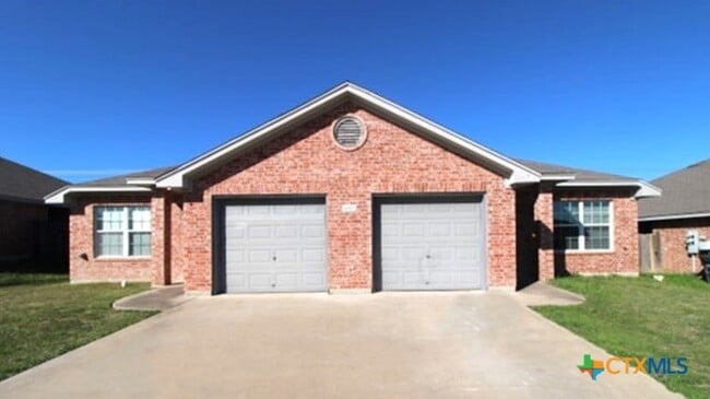 Primary Photo - 4102 Janelle Dr