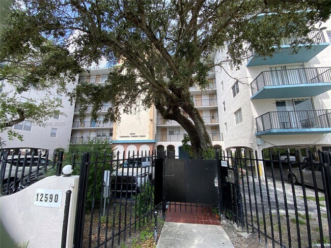 Building Photo - 12590 NE 16th Ave