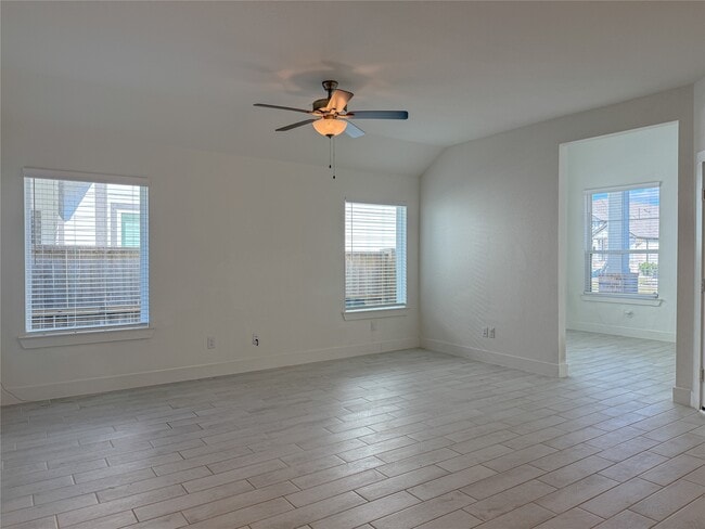 Building Photo - 10030 Crescendo Wy