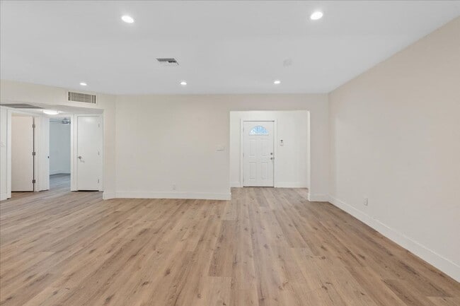 Building Photo - Status: Accepting Applicaqtions