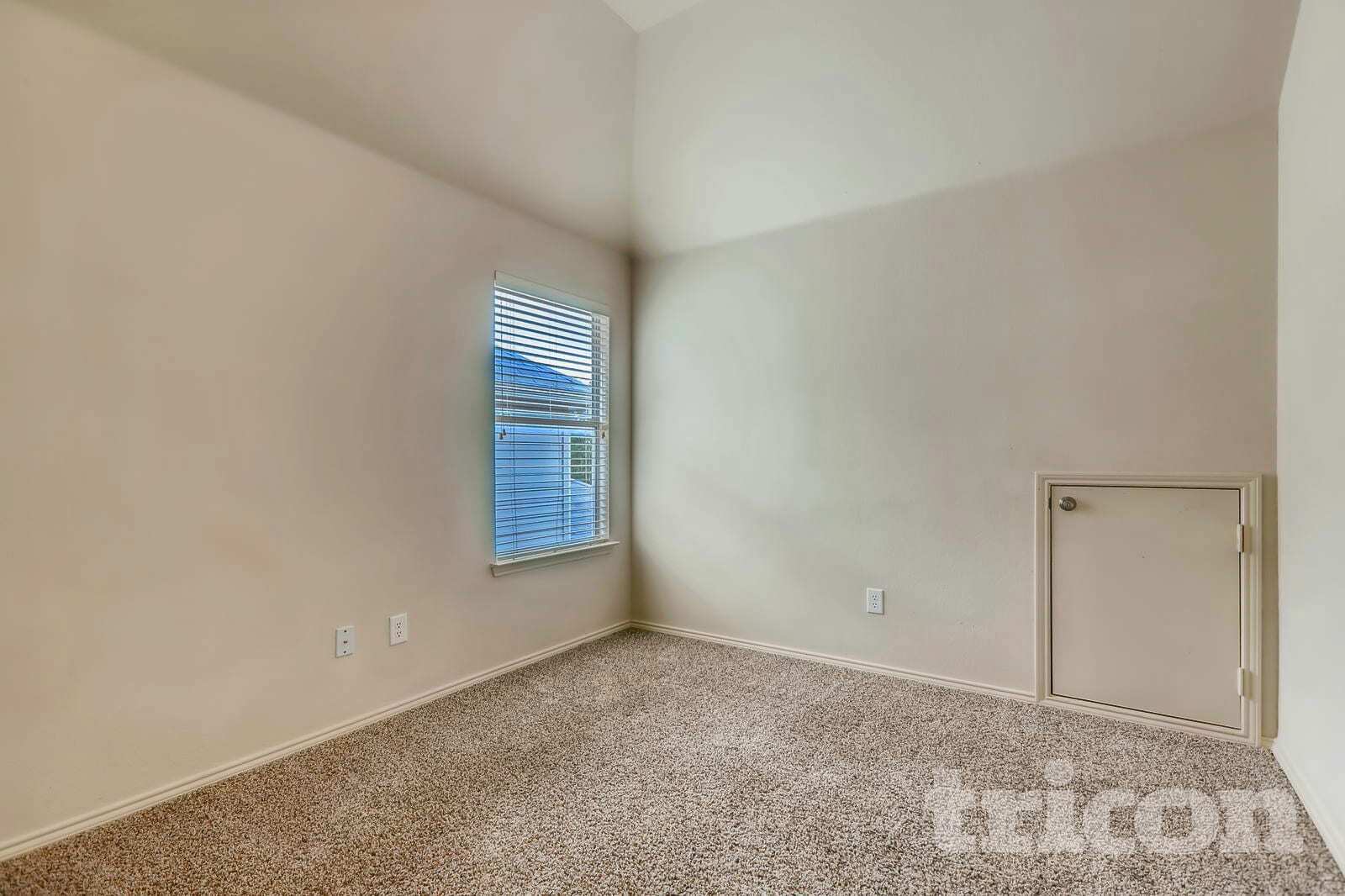 Building Photo - 5805 Paloma Blanca Dr