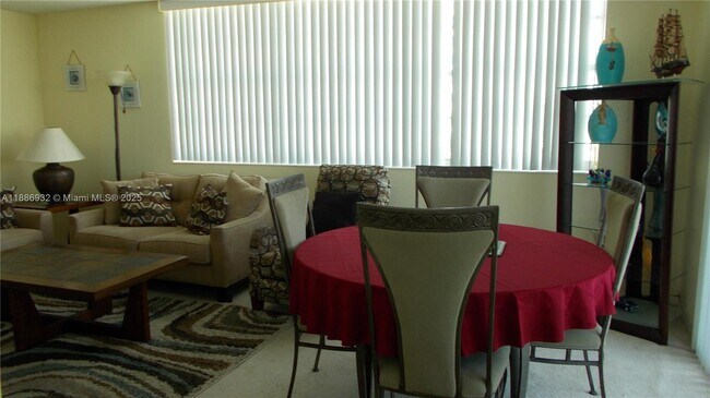 Building Photo - 3161 S Ocean Dr