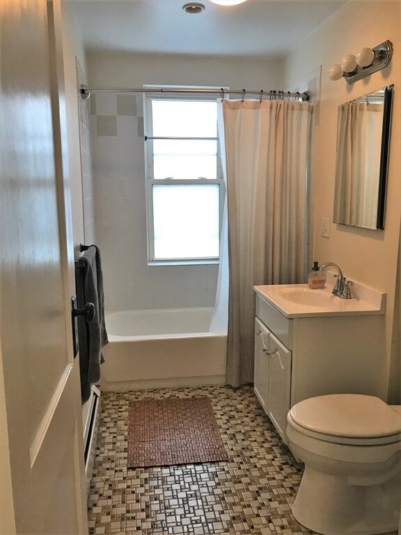 Building Photo - 76 Wenham St