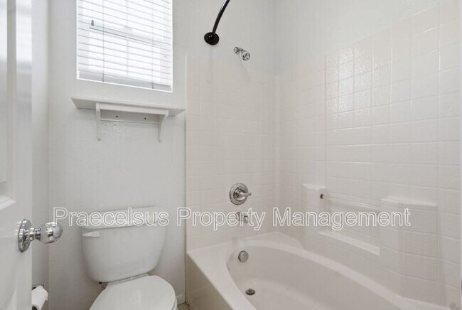 Building Photo - 1293 Fools Gold Wy