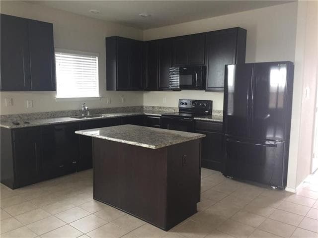 Building Photo - 10205 Pyrite Dr
