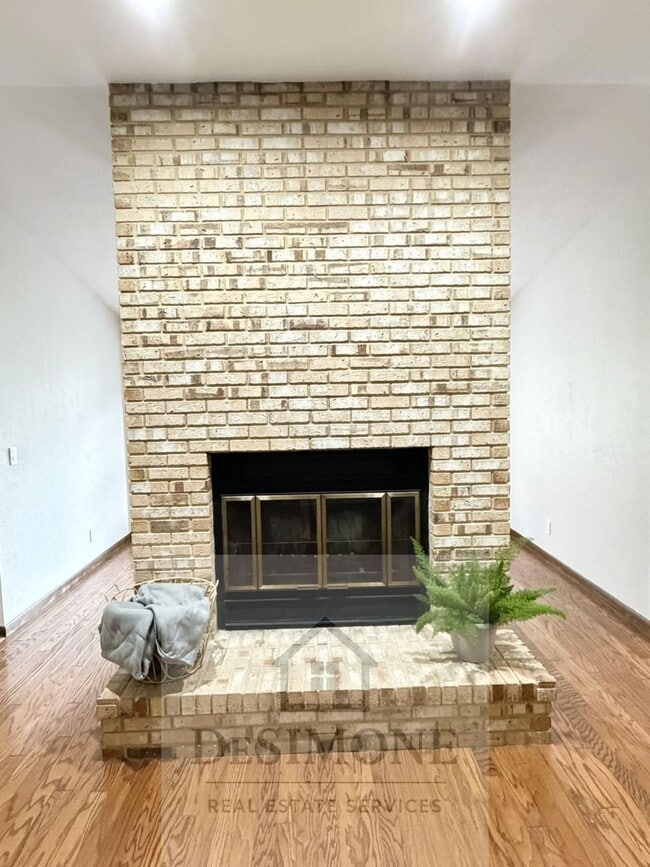 Building Photo - 4530 SW 46th St