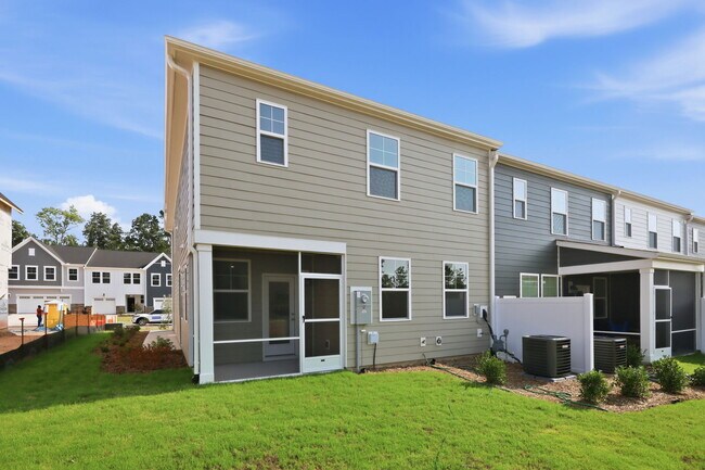 Building Photo - 219 Deercroft Dr