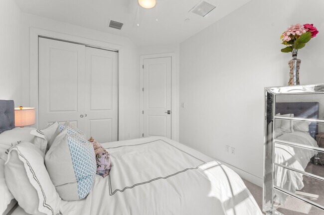 Building Photo - 12739 Machiavelli Way