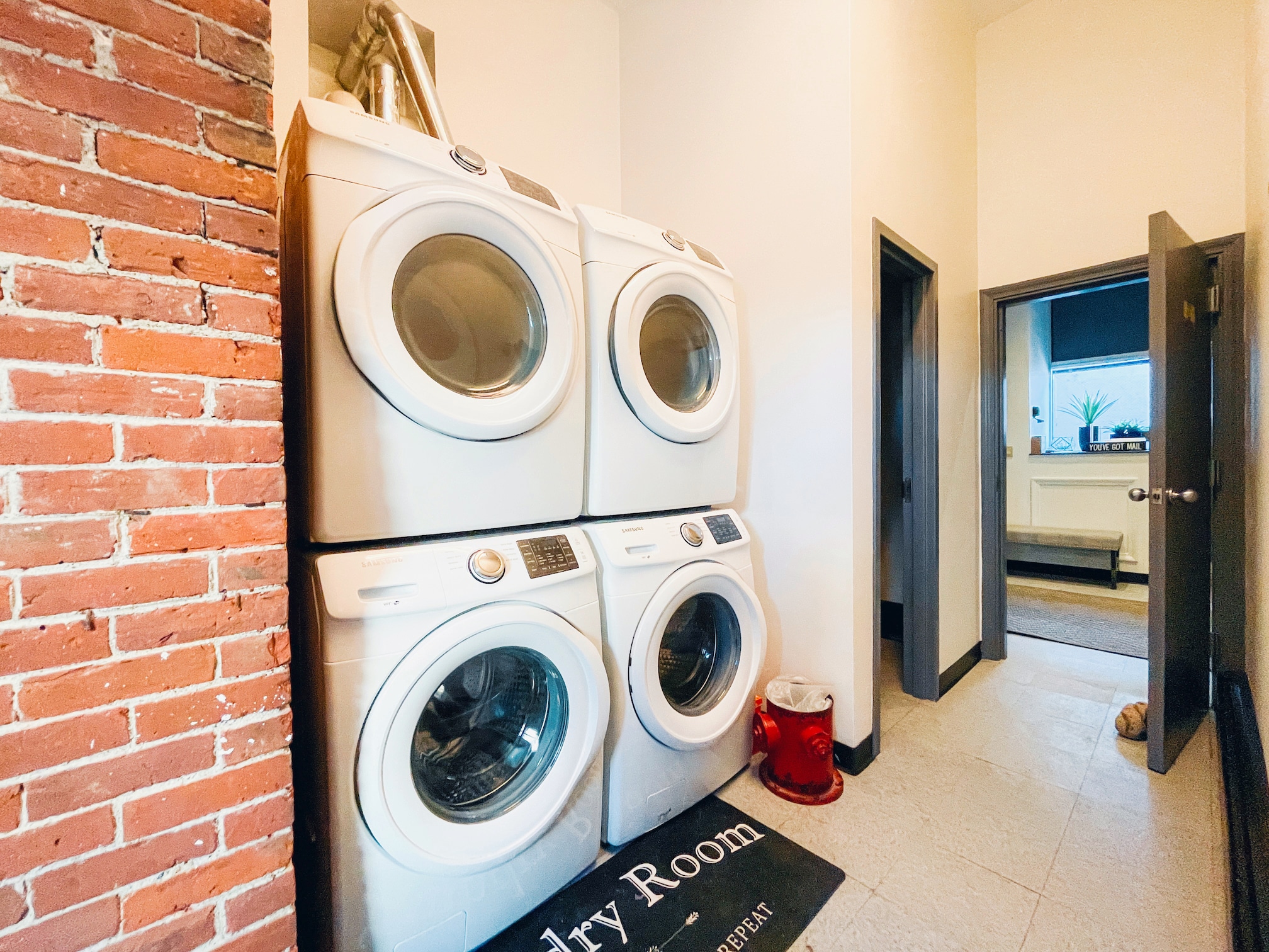 Building Photo - 444 Western Ave