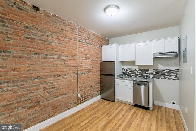 Building Photo - 1126 Passyunk Ave