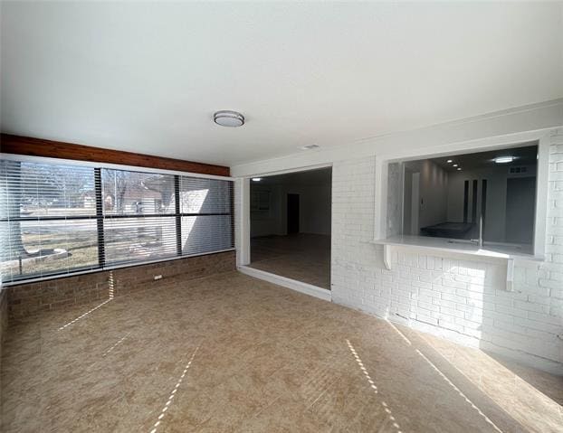 Building Photo - 3016 Oakridge Dr