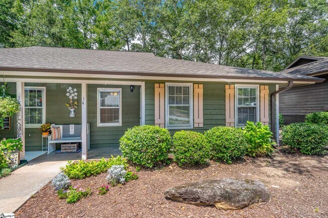 Primary Photo - 14 Oakwood Dr