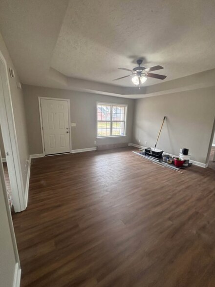 Building Photo - 1012 Crystal Bear Trail