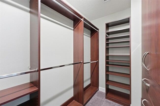 Building Photo - 100 S Eola Dr