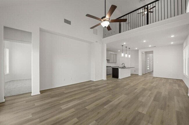 Building Photo - 10739 Blossom River Dr