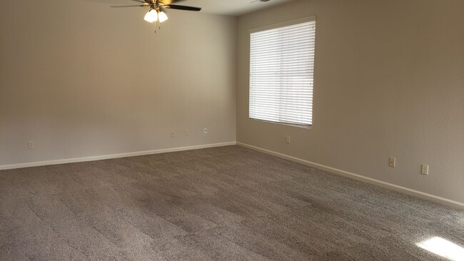 Building Photo - ONLY $2,475 PER MONTH RENT FOR THIS SUPER ...