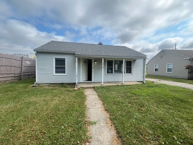 Primary Photo - 4319 Standish Dr