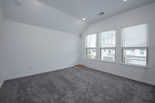 Building Photo - 585 Dry Fork Ln