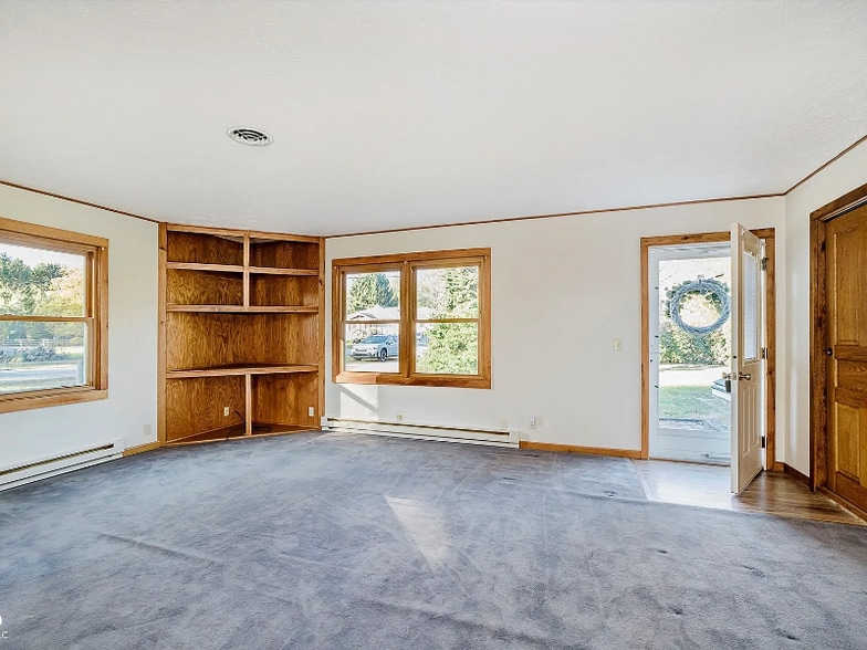 Building Photo - 17815 Joliet Rd