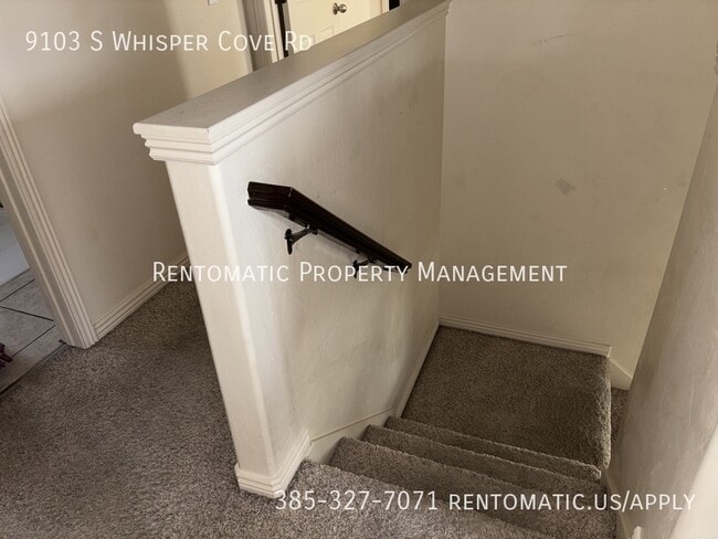 Building Photo - 9103 Whisper Cove Rd