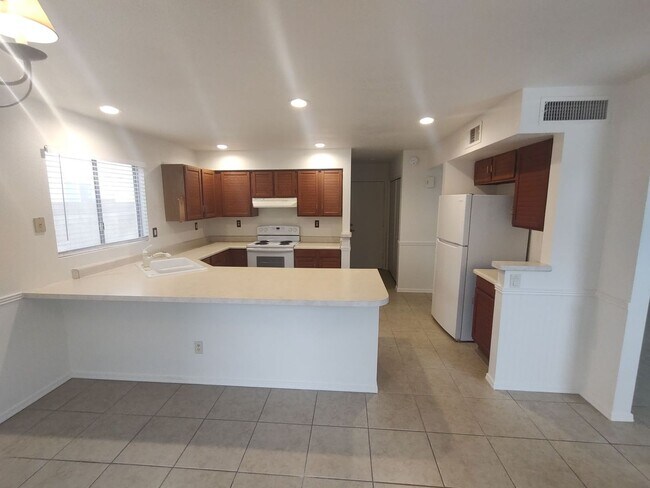 Building Photo - 5118 W Mercury Way