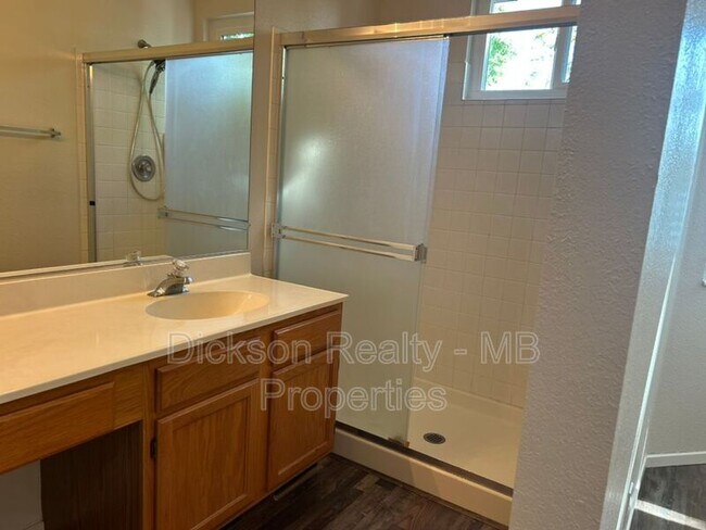 Building Photo - 6164 Greenbrook Dr