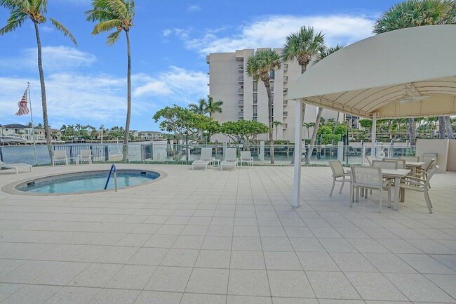Building Photo - 2687 N Ocean Blvd