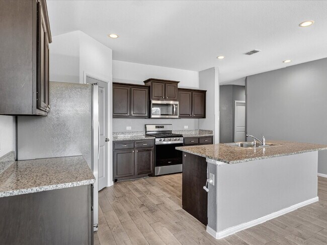 Building Photo - 2225 Blythwood Trail