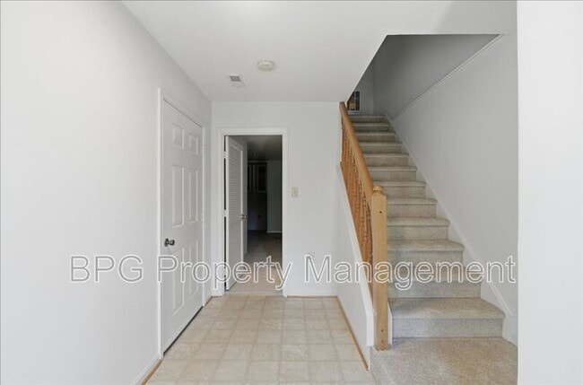 Building Photo - 522 Breckinridge Square SE