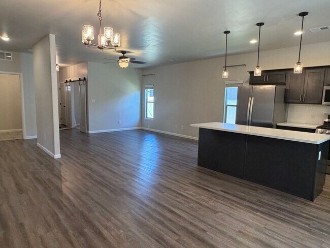 Building Photo - 212 Monitor Mesa Ct