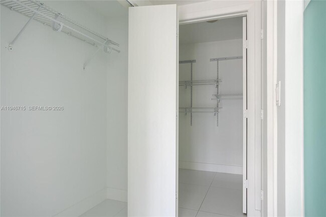 Building Photo - 92 SW 3rd St