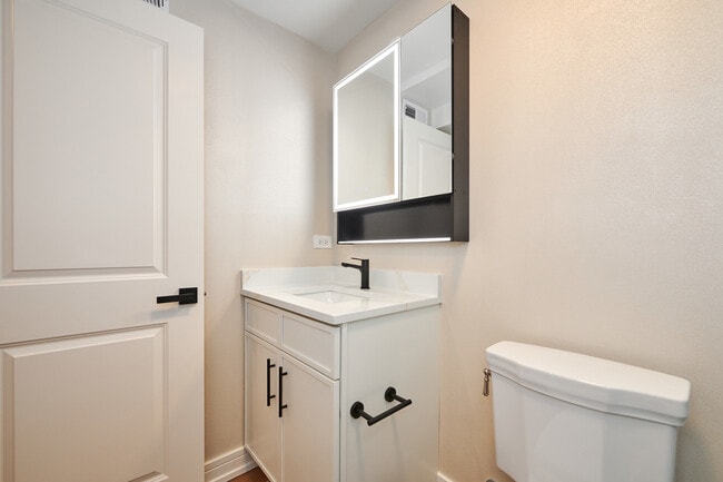 Building Photo - 5200 N Winthrop Ave