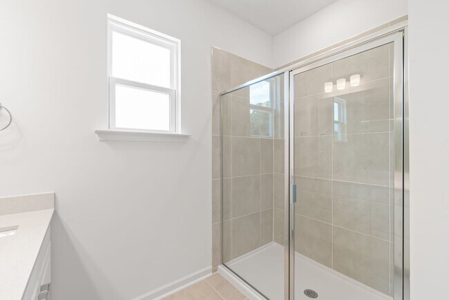 Building Photo - 204 Silver Fleet Dr