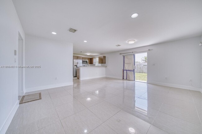 Building Photo - 11492 SW 190th Terrace Rd