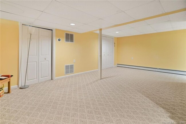 Building Photo - 25 Walcott Green