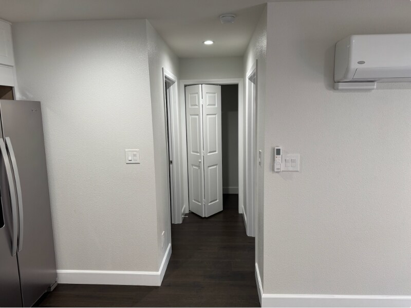 Building Photo - 900 Stern Ln