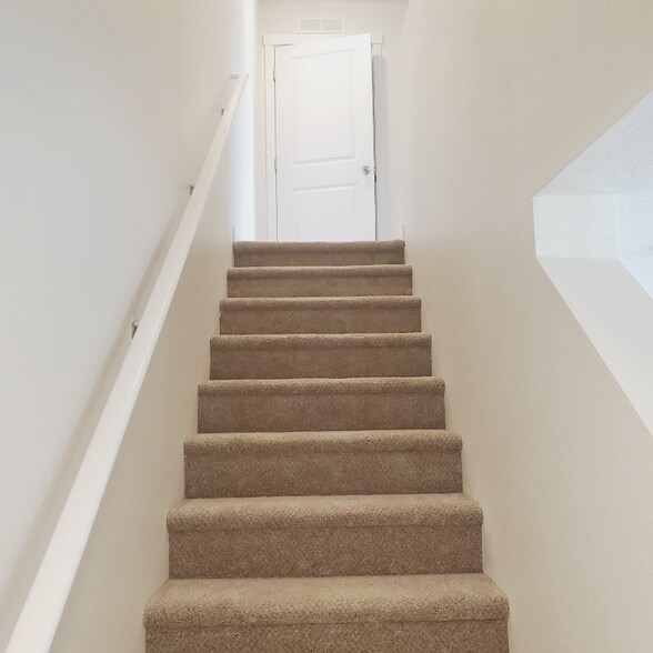 Building Photo - 2326 Spice Loop