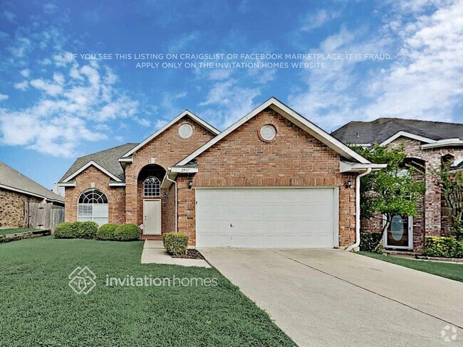 Building Photo - 2517 Centenary Dr