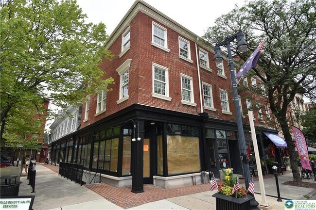 Building Photo - 251 Northampton St